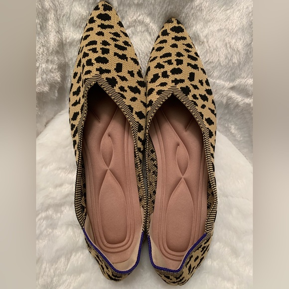 Comfortable Leopard Print Flats - Picture 1 of 4